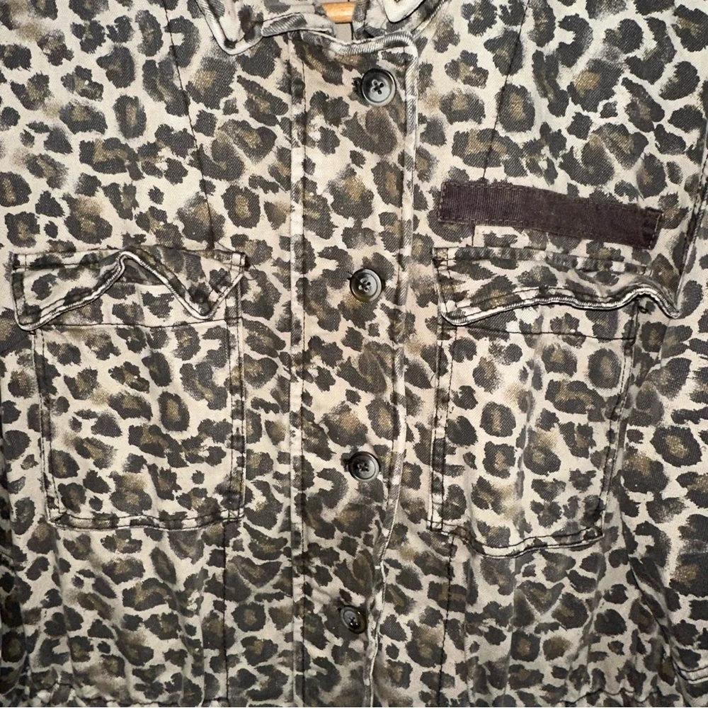 FREE PEOPLE Leopard Print Utility Jacket Woman’s Small Cotton Zip Button Safari - Picture 7 of 11